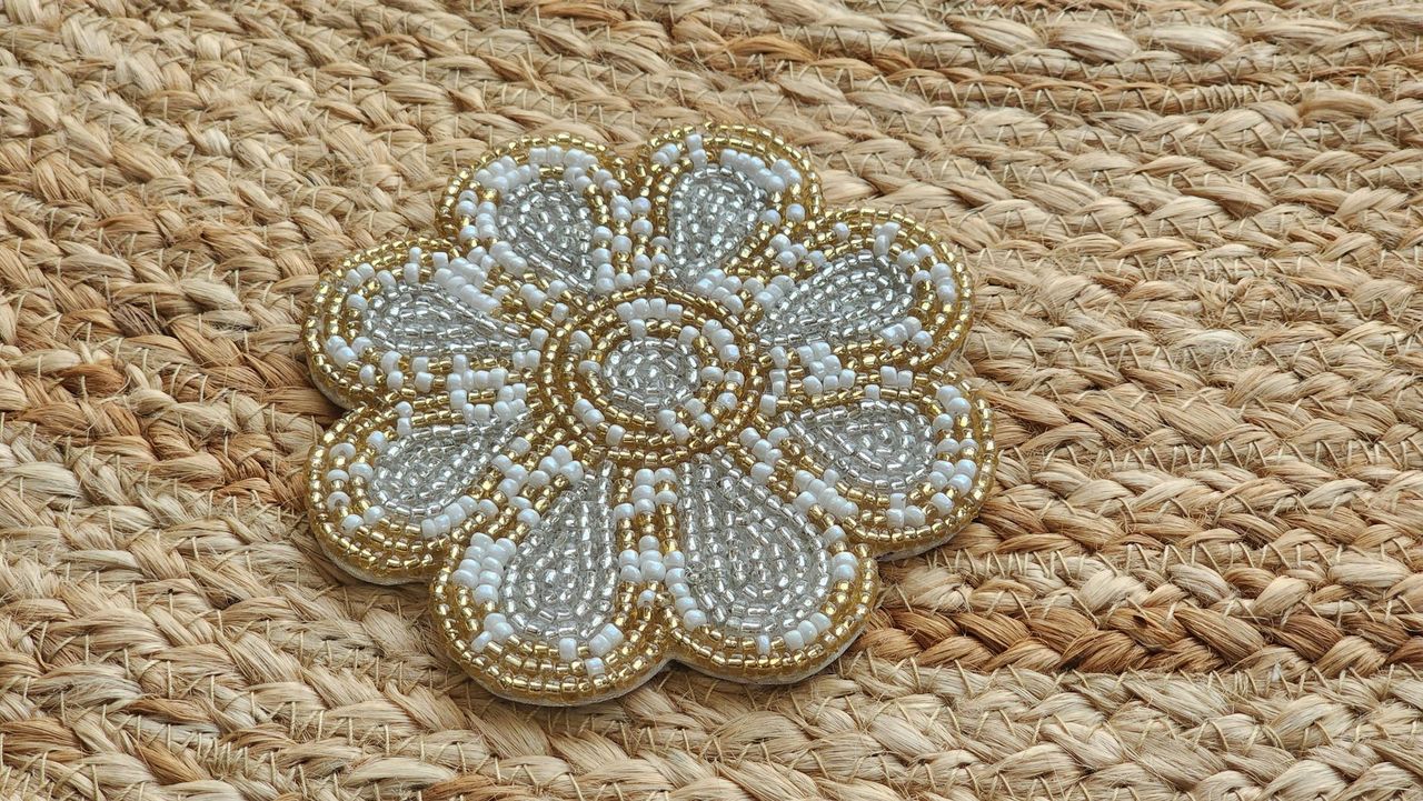 Silver Beaded Tableware Set