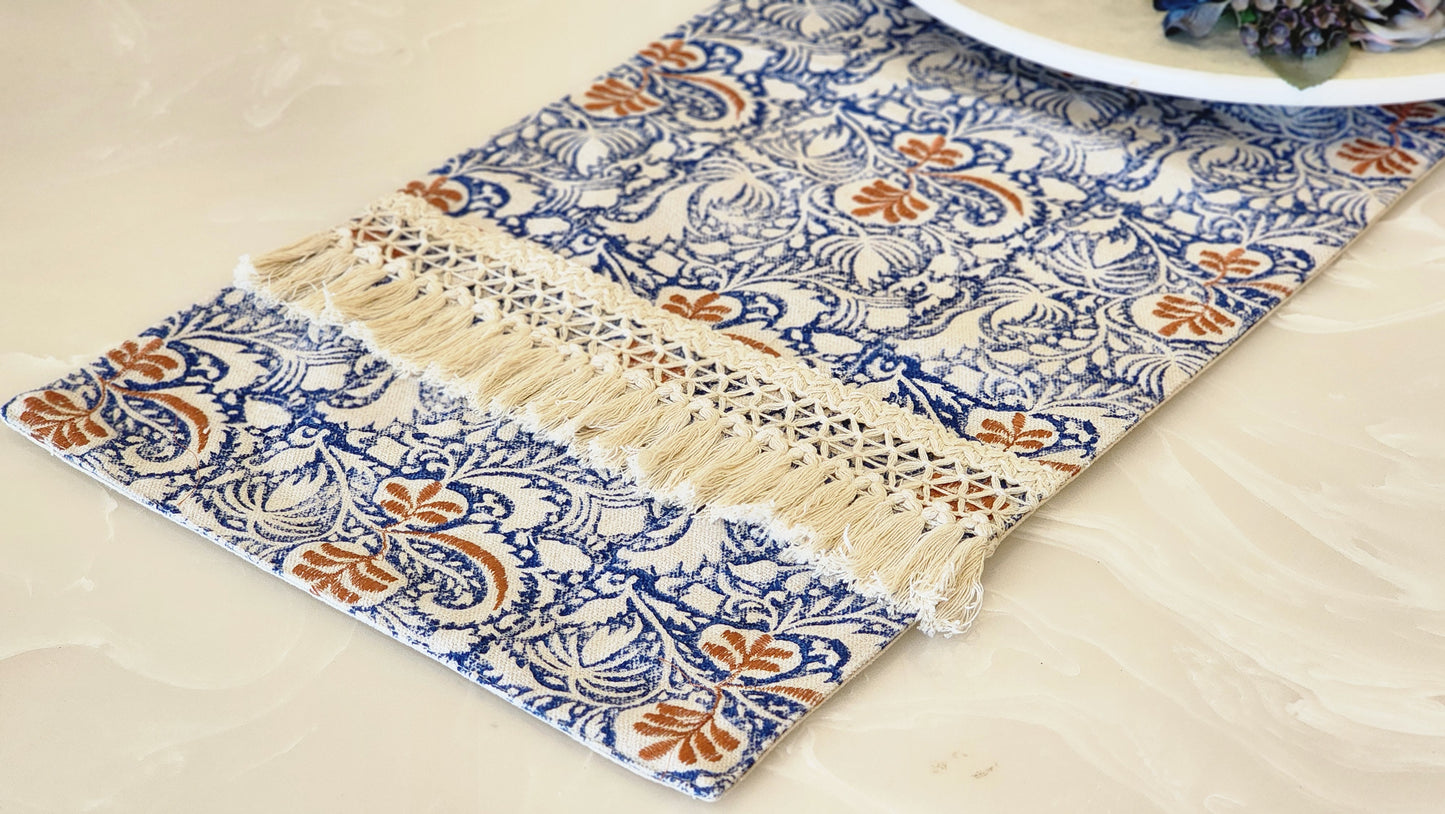 Lace-Embellished Chikan Runner