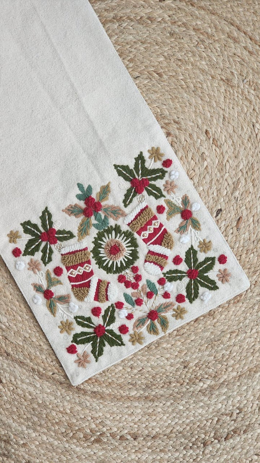 Stocking Snuggle Runner