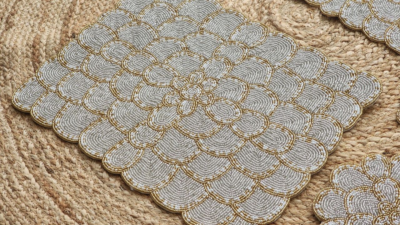 Silver Beaded Tableware Set